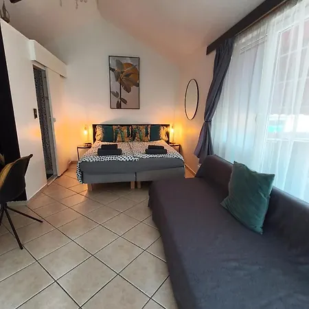 Schier Konukevi 3*