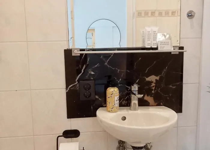 希尔膳食旅店 招待所 3*