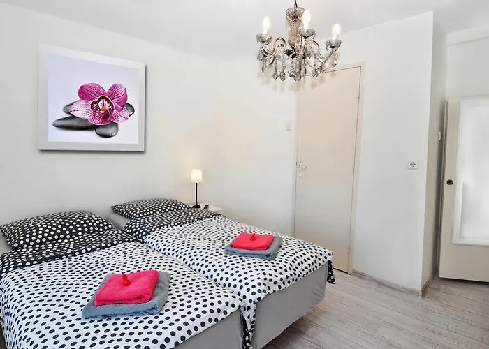 Guest house Schier 3*